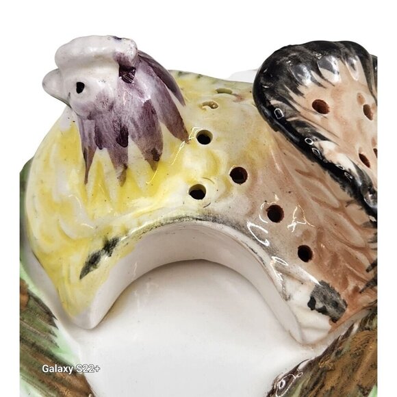 Chicken Deviled Egg Plate With 12 Egg Slots & Yellow Trim Easter Holiday Summer - Picture 2 of 12